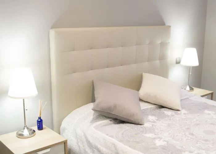 Apartamenticos Plaza Armas * Saragossa